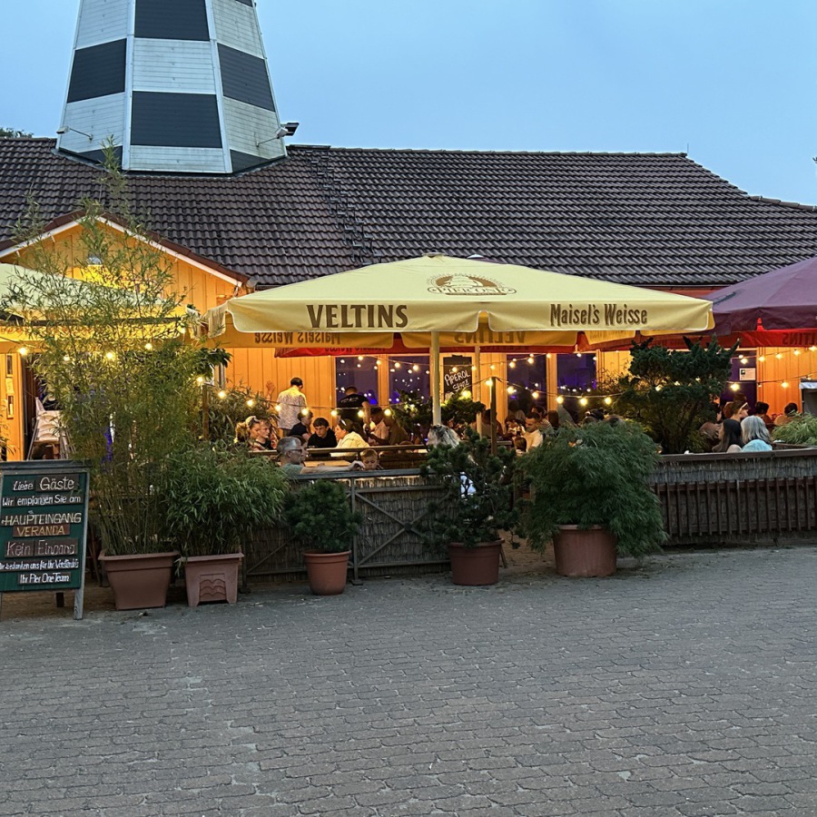 Pier One - Bereich außen